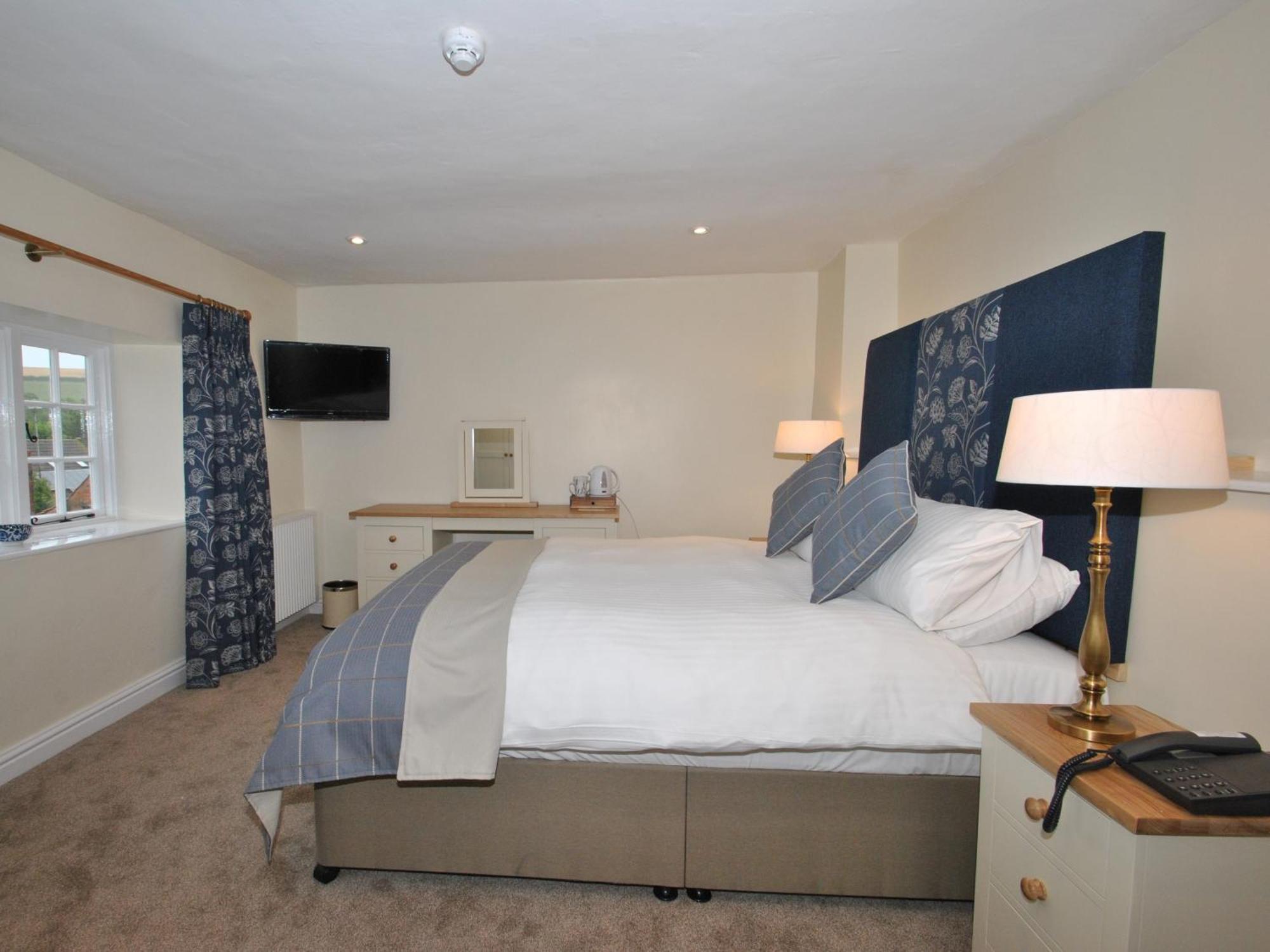 The Hood Arms Hotel Kilve Room photo
