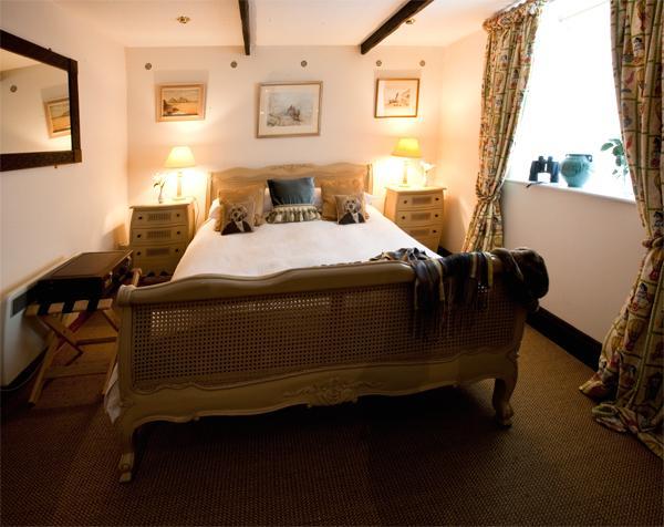 The Hood Arms Hotel Kilve Room photo